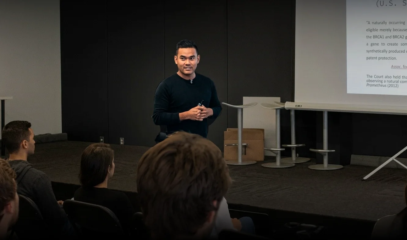 Dan Hussain speaking to founders about patent strategy
